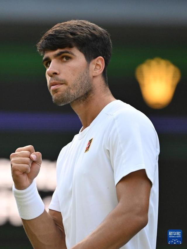 在激烈的对 在激烈的对